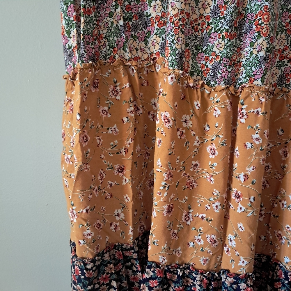 Natural Life Floral Tiered Dress - Picture 2 of 7